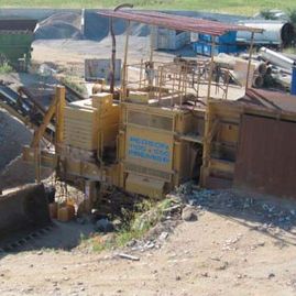 Escribano Obras y Servicios S.L. maquinaria en terreno